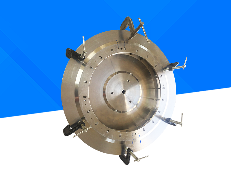 ���̺���